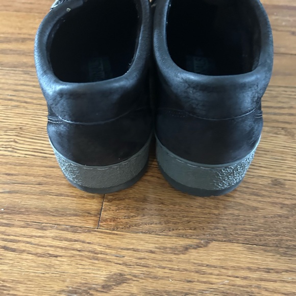 Mephisto Black Loafers Slip-Ons with Moccasin Stitching - Picture 4 of 7